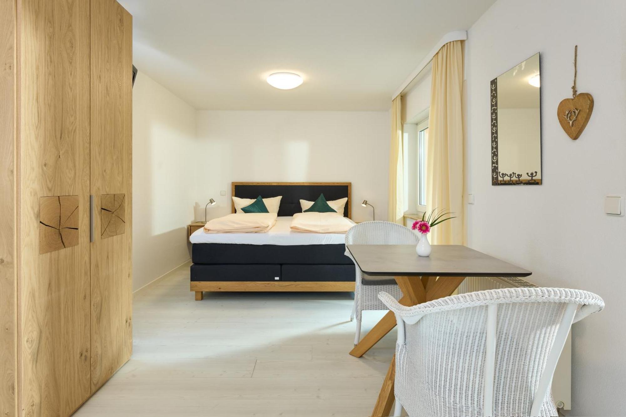 Thermen Appartements Gabriela, Appartement 24 Qm Бад-Кроцінген Екстер'єр фото